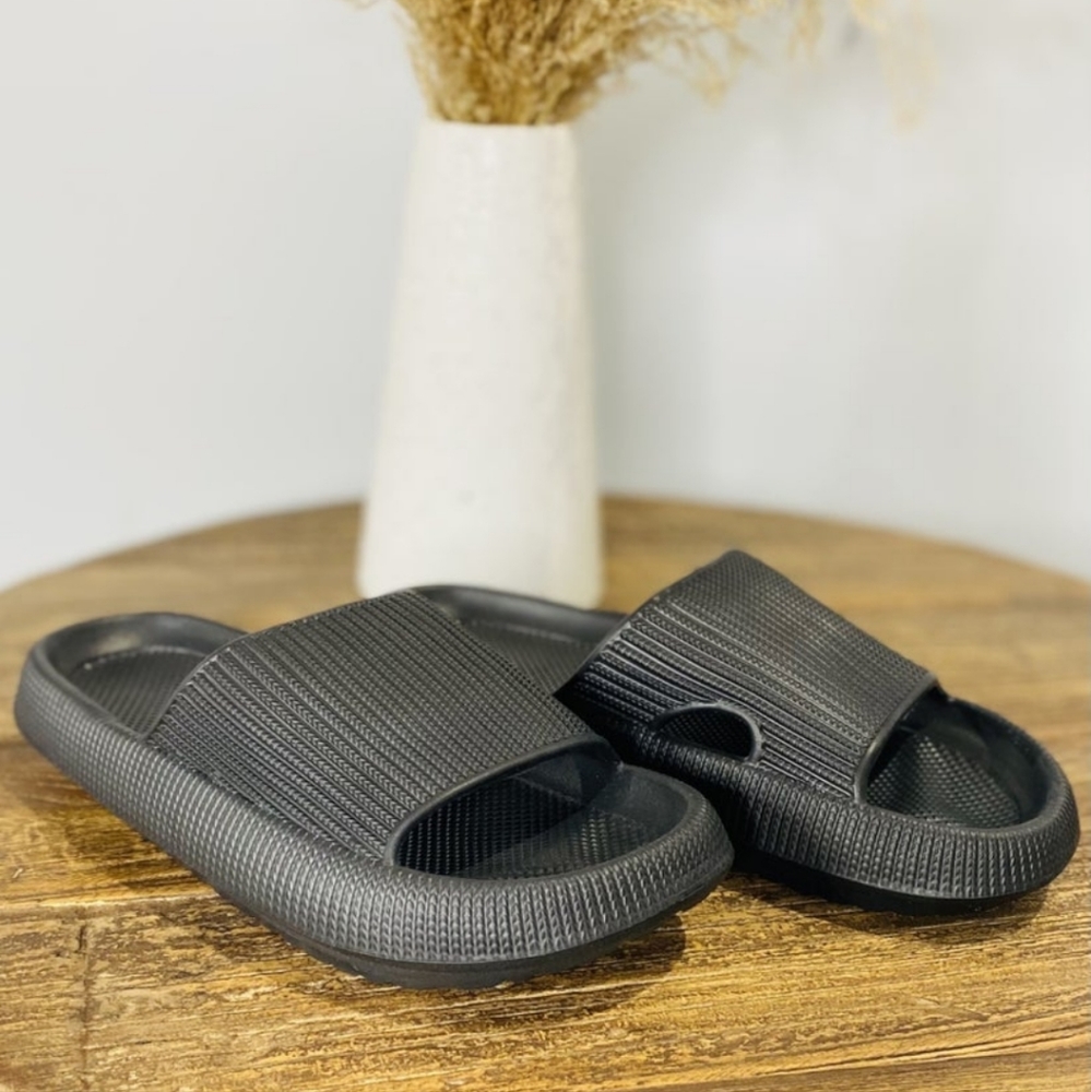 Pillow slide sandals